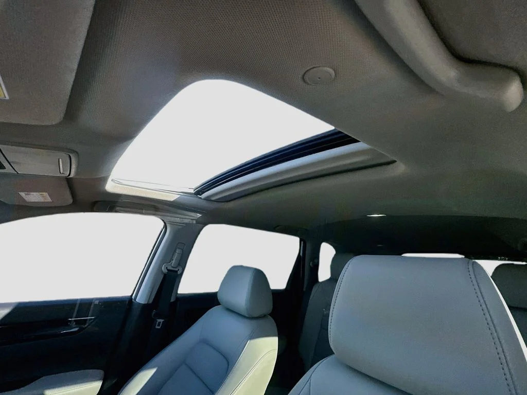 Used 2026 White Honda EX-L image 21