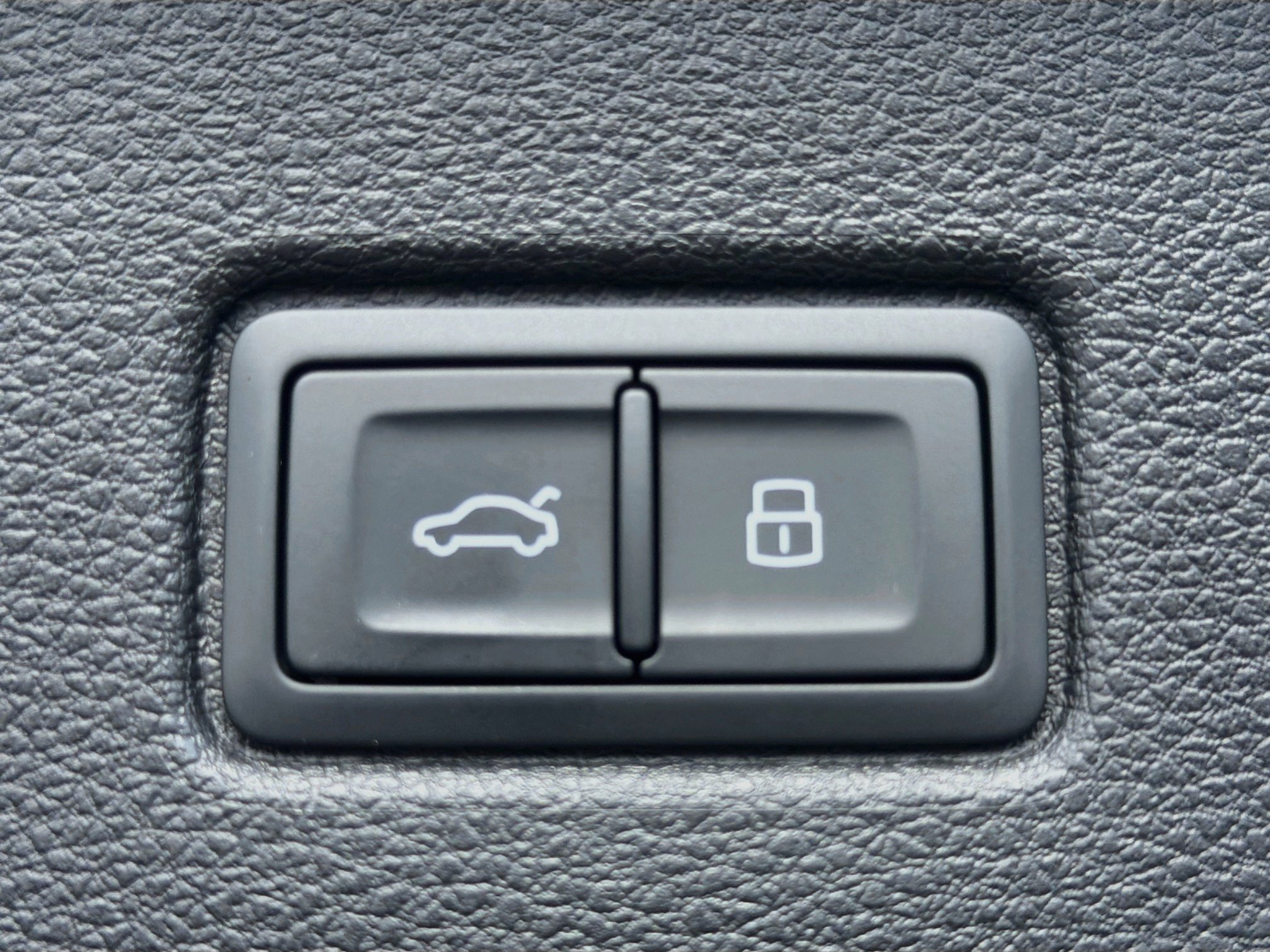 New 2026 Waitomo Blue Metallic Audi Premium Plus image 14