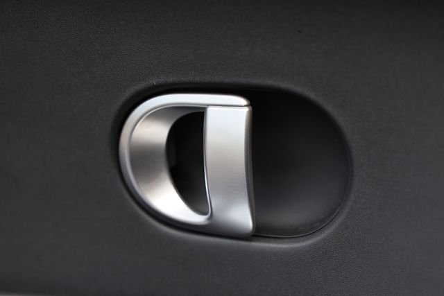 Used 2023 Atlas White Hyundai SEL image 15
