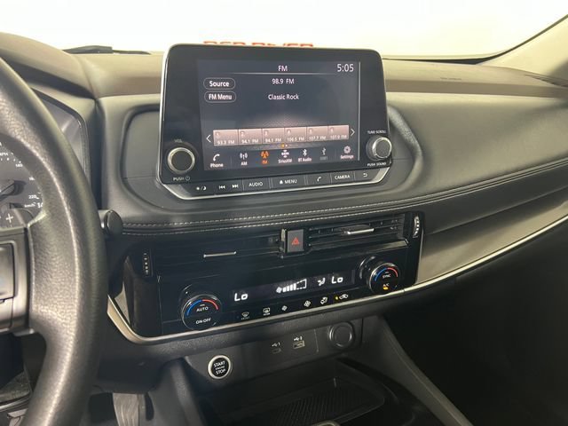 Used 2021 Gray Nissan SV image 18