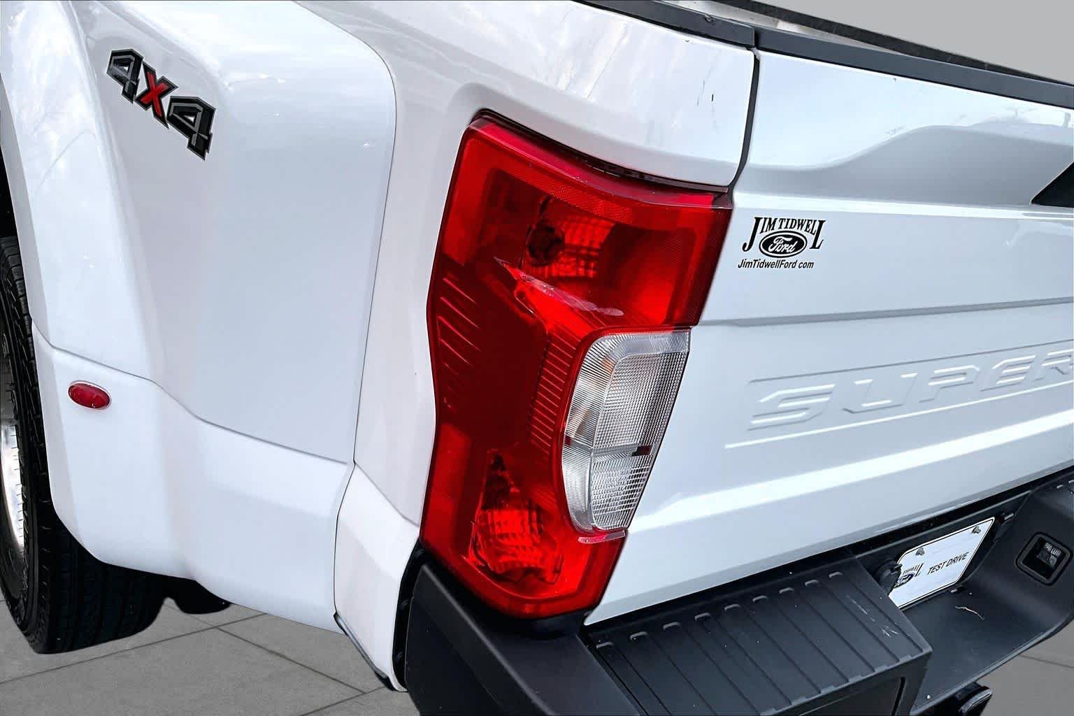 Used 2020 Oxford White Ford XL image 27