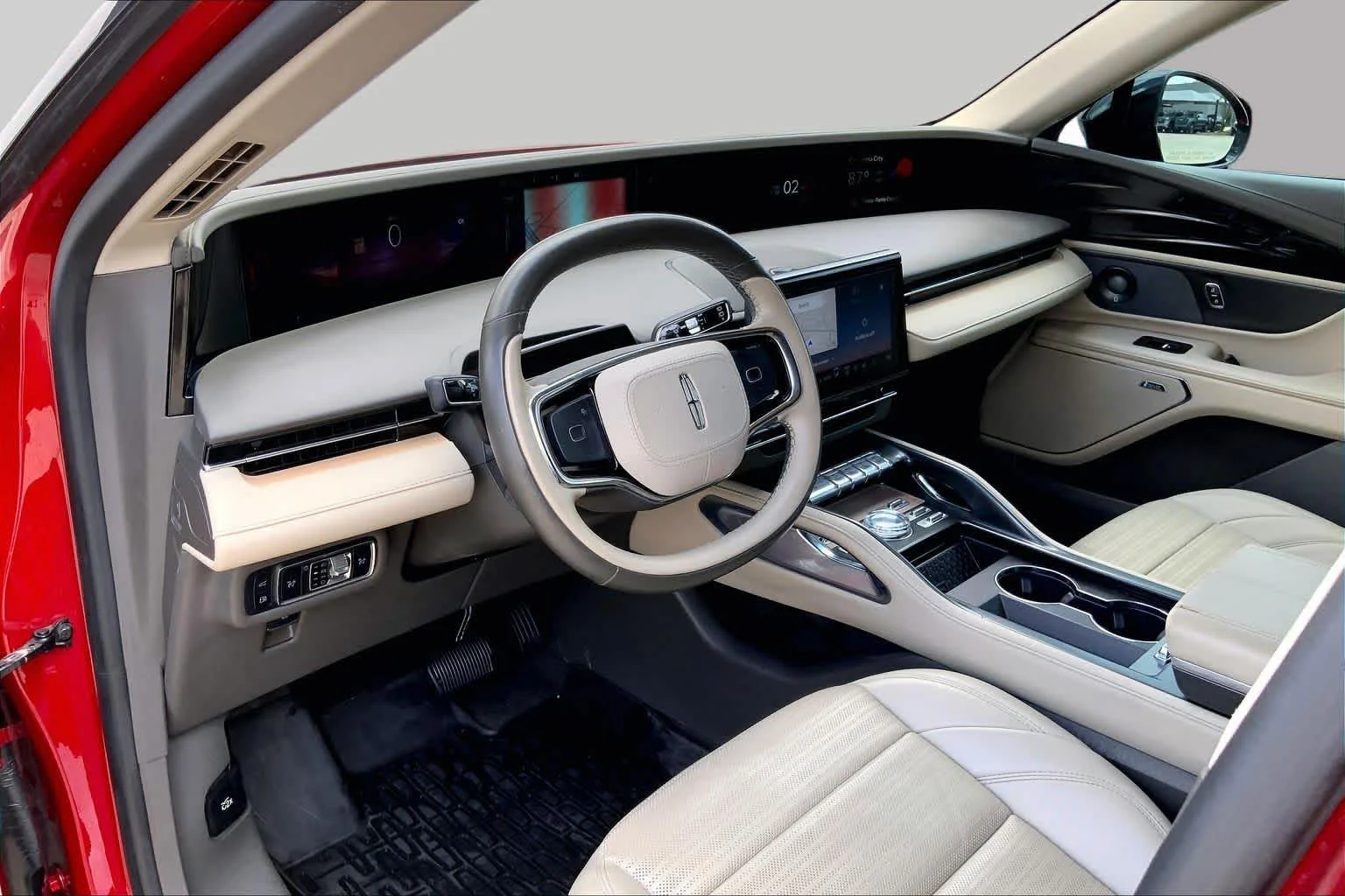 Used 2024 Red Carpet Metallic Tinted Clearcoat Lincoln Reserve image 18