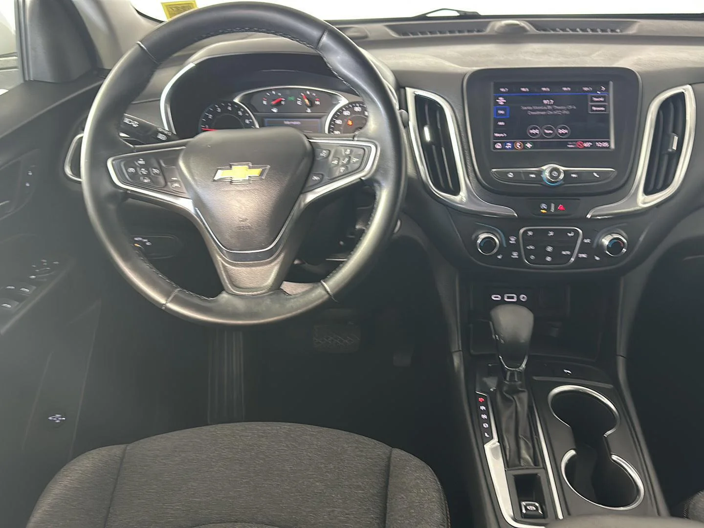 Used 2024 Summit White Chevrolet LT image 20