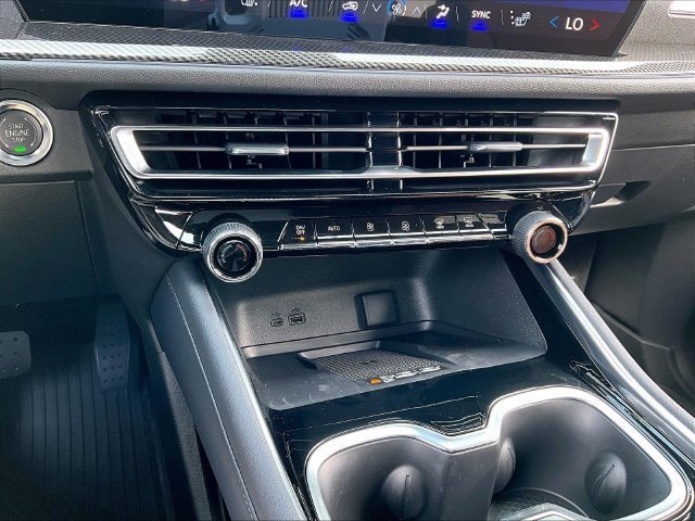 New 2027 Mosaic Black Metallic Chevrolet Z71 image 23