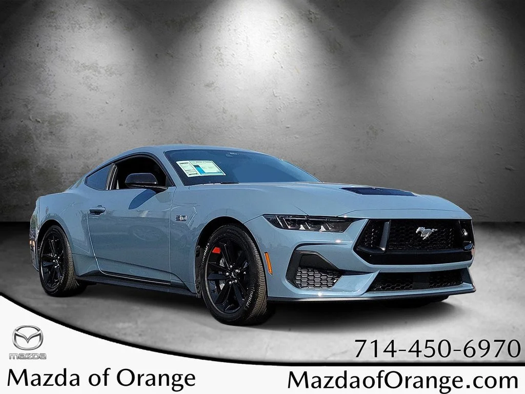 2025 Ford Mustang GT Fastback's photo
