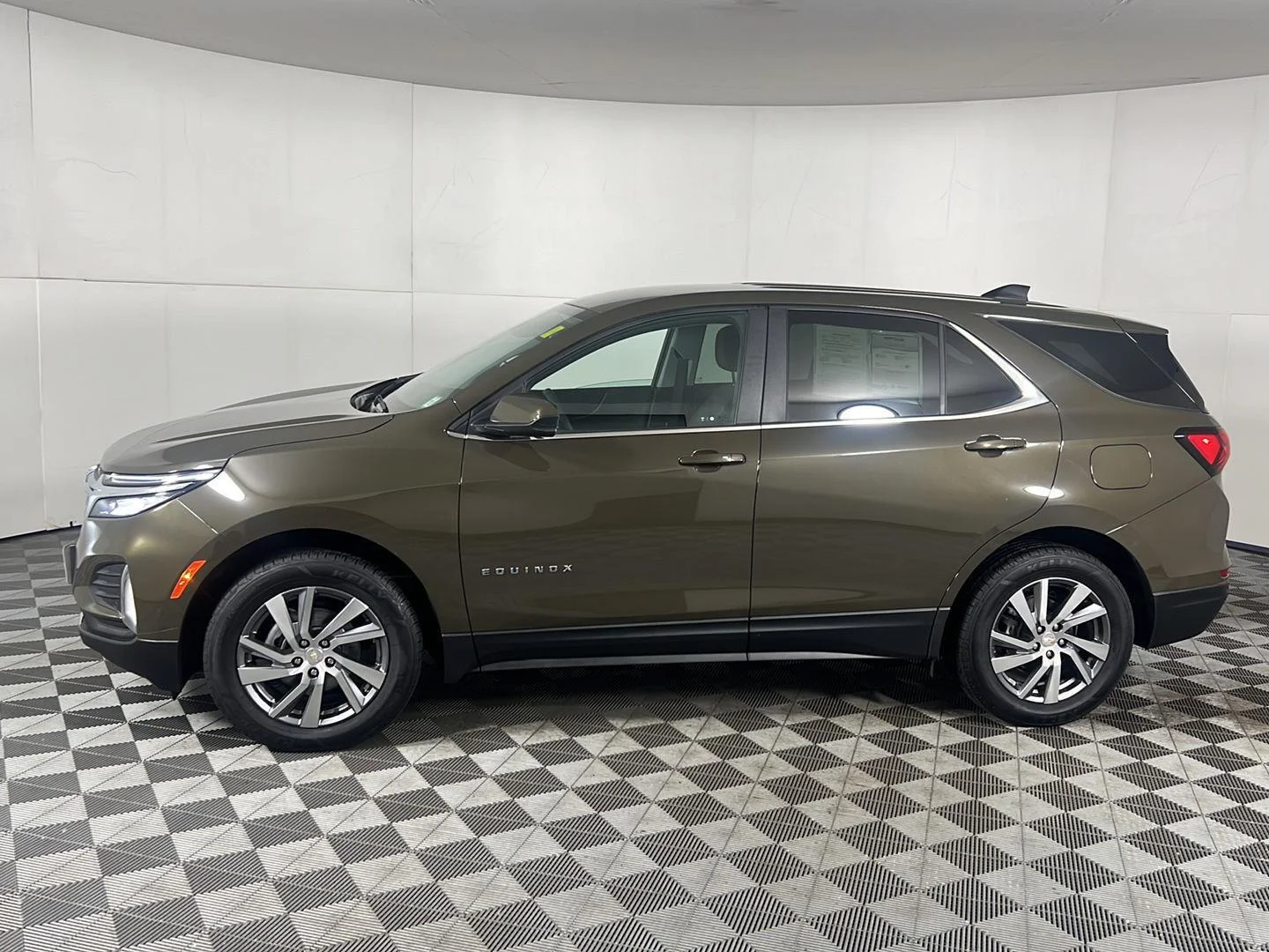 Used 2023 Harvest Bronze Metallic Chevrolet LT image 9