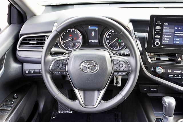 Used 2023  Toyota SE image 17