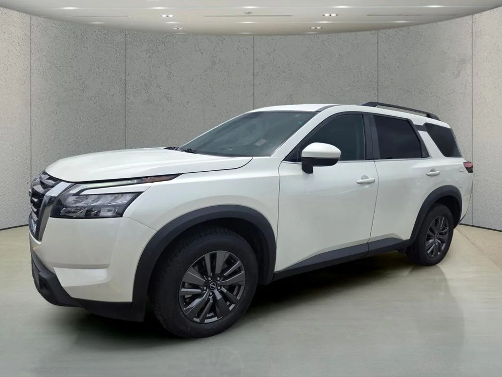 Certified Used 2024 White Nissan SV image 9
