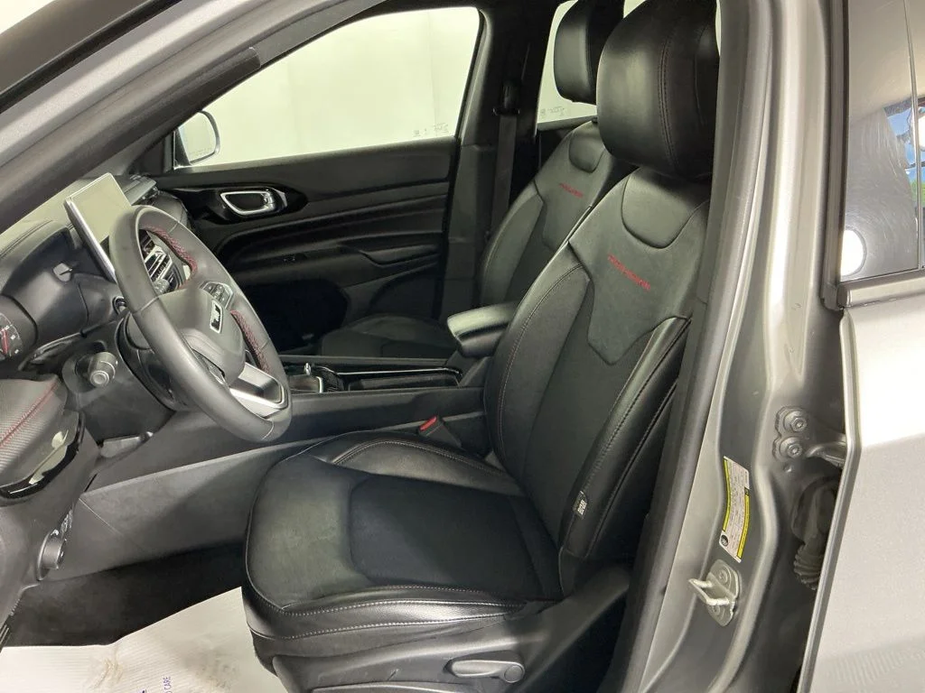 Certified Used 2023 Silver Jeep Trailhawk image 10