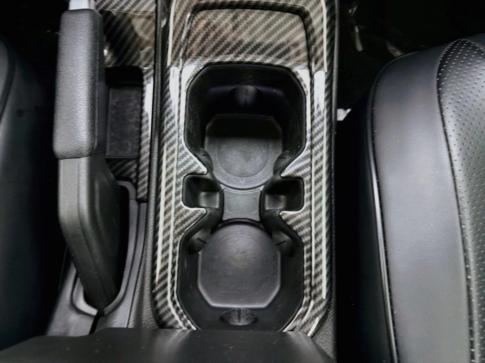 Used 2022 Black Clearcoat Jeep Sport S image 18