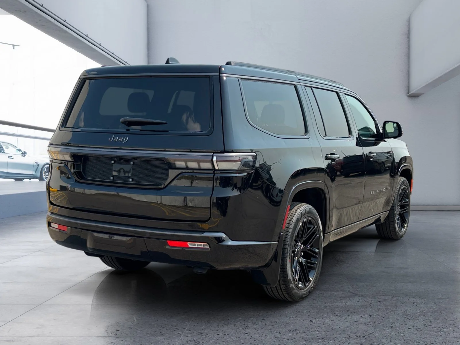 New 2026 HIGH GLOSS BLACK Jeep Limited Reserve image 5