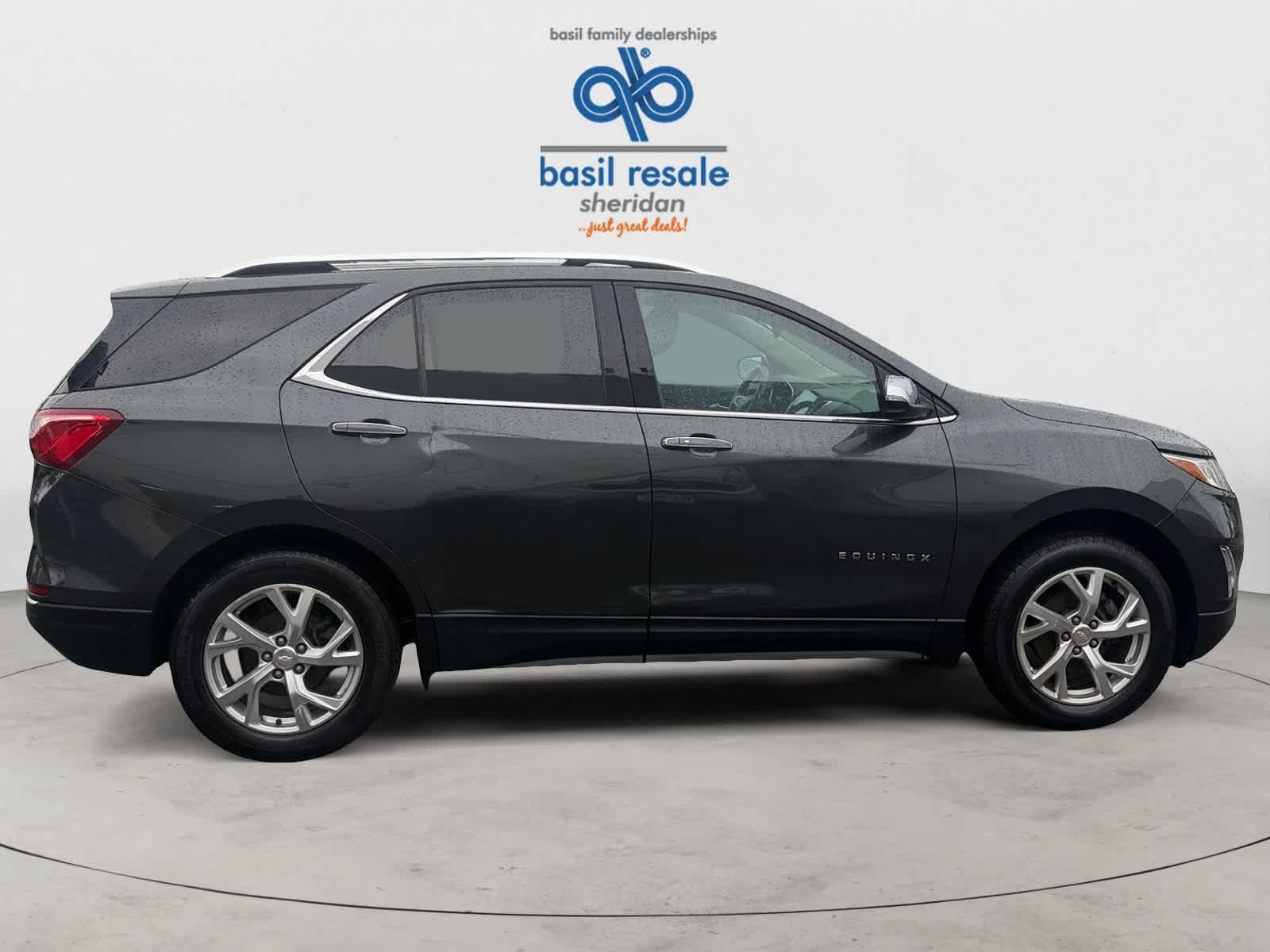 Used 2020 Nightfall Gray Metallic Chevrolet Premier image 9