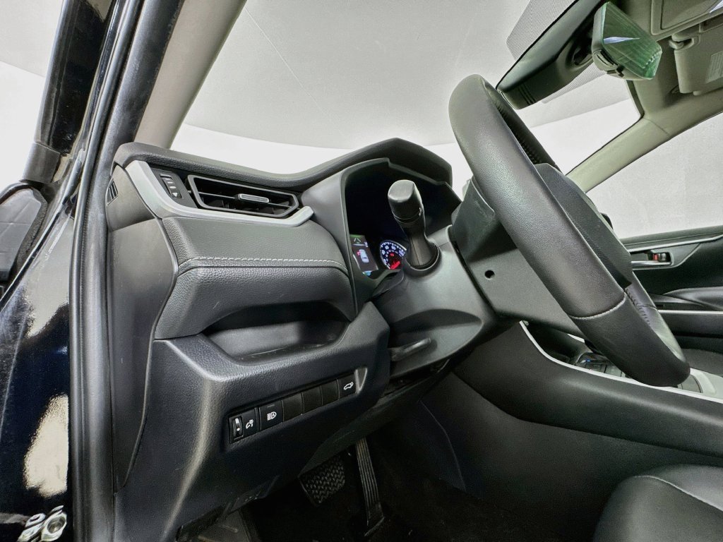 2022 Toyota RAV4 XLE Premium - Photo 10