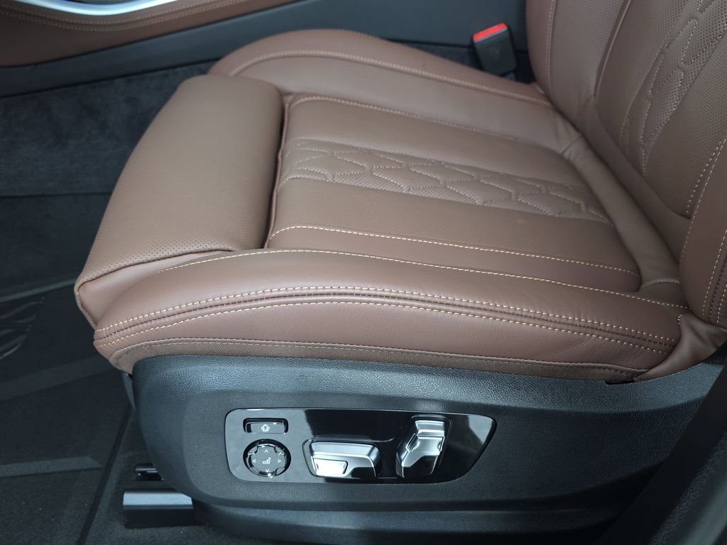 2026 BMW X5 50e - Photo 28