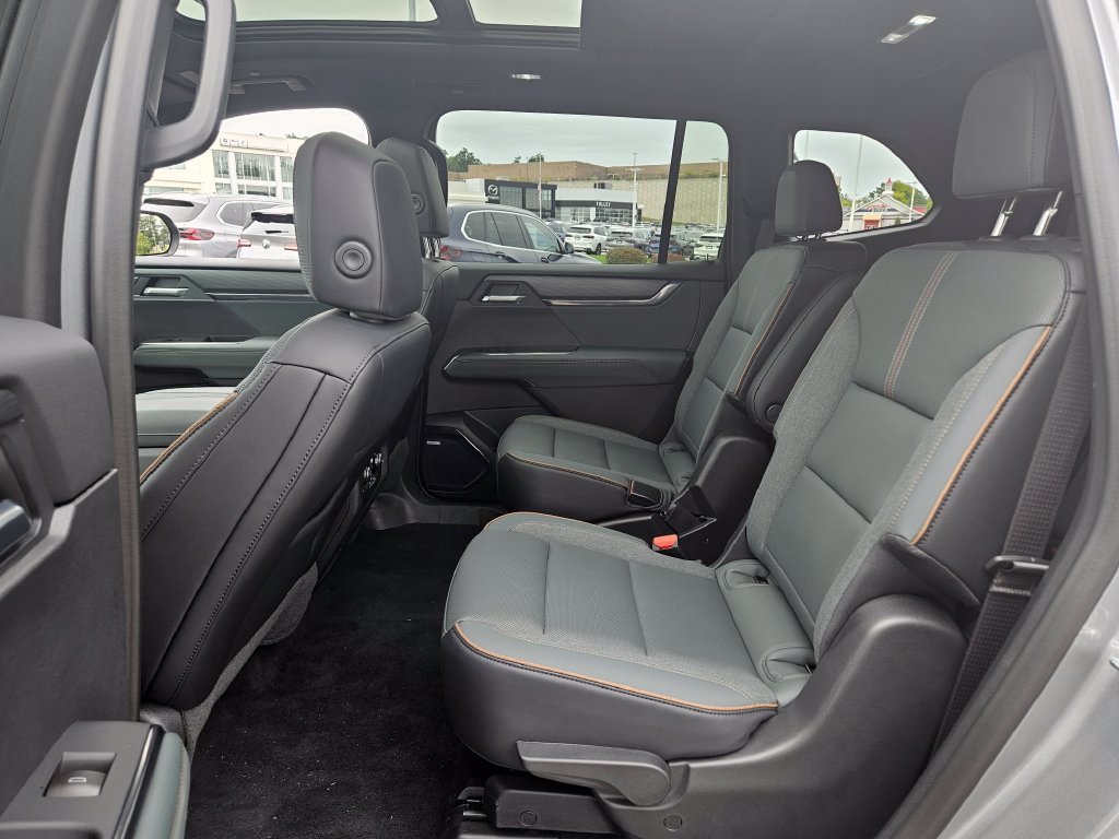 2026 GMC Acadia AT4 - Photo 11