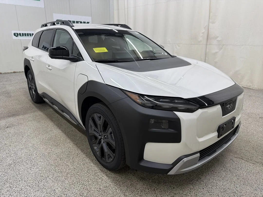 New 2027 Crystal White Pearl Subaru Limited image 3