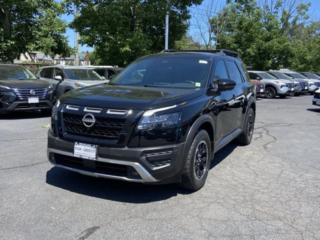 Certified Used 2023 Super Black Nissan Rock Creek image 7