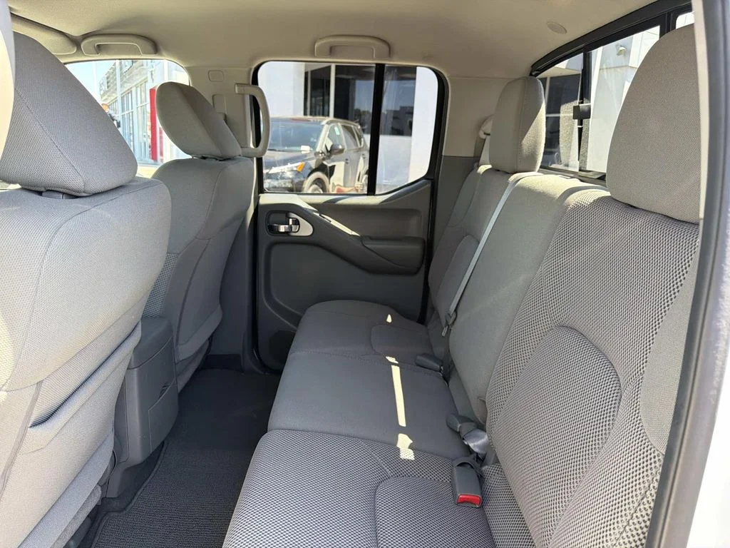 Used 2021 Glacier White Nissan SV image 24
