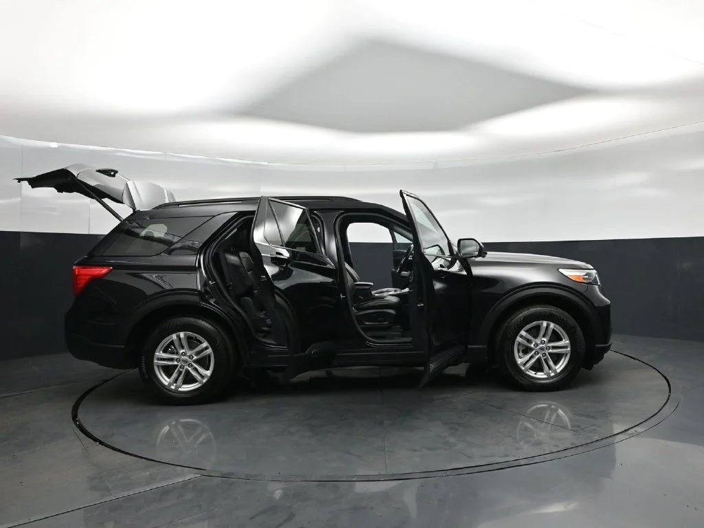 Certified Used 2023 Black Ford XLT image 5