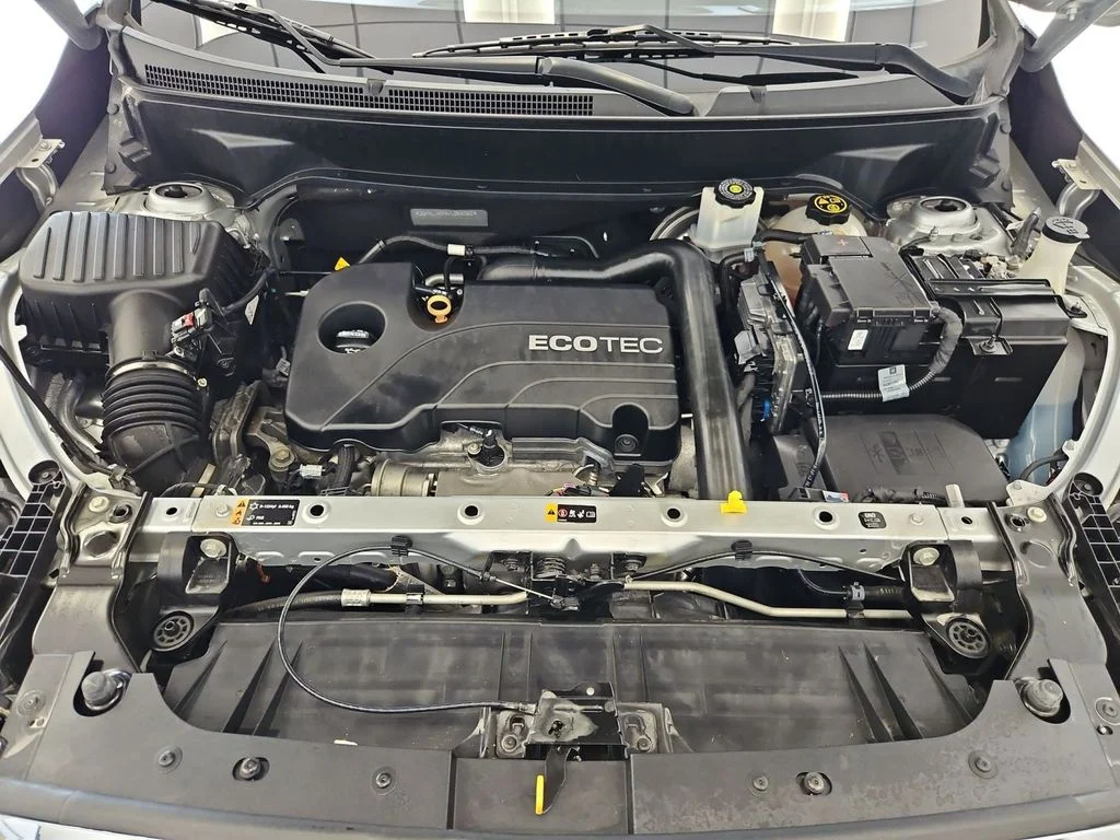 Used 2018 Quicksilver Metallic GMC SLT image 31