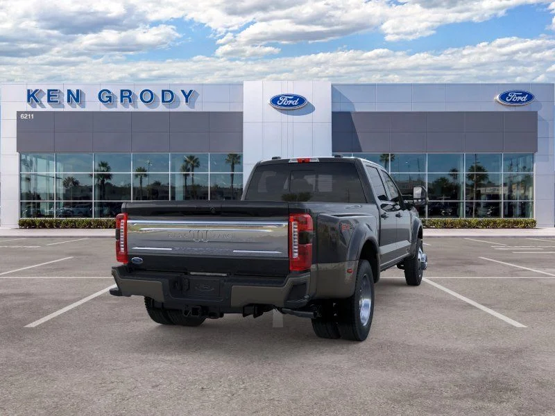 New 2026 Agate Black Metallic Ford King Ranch image 8