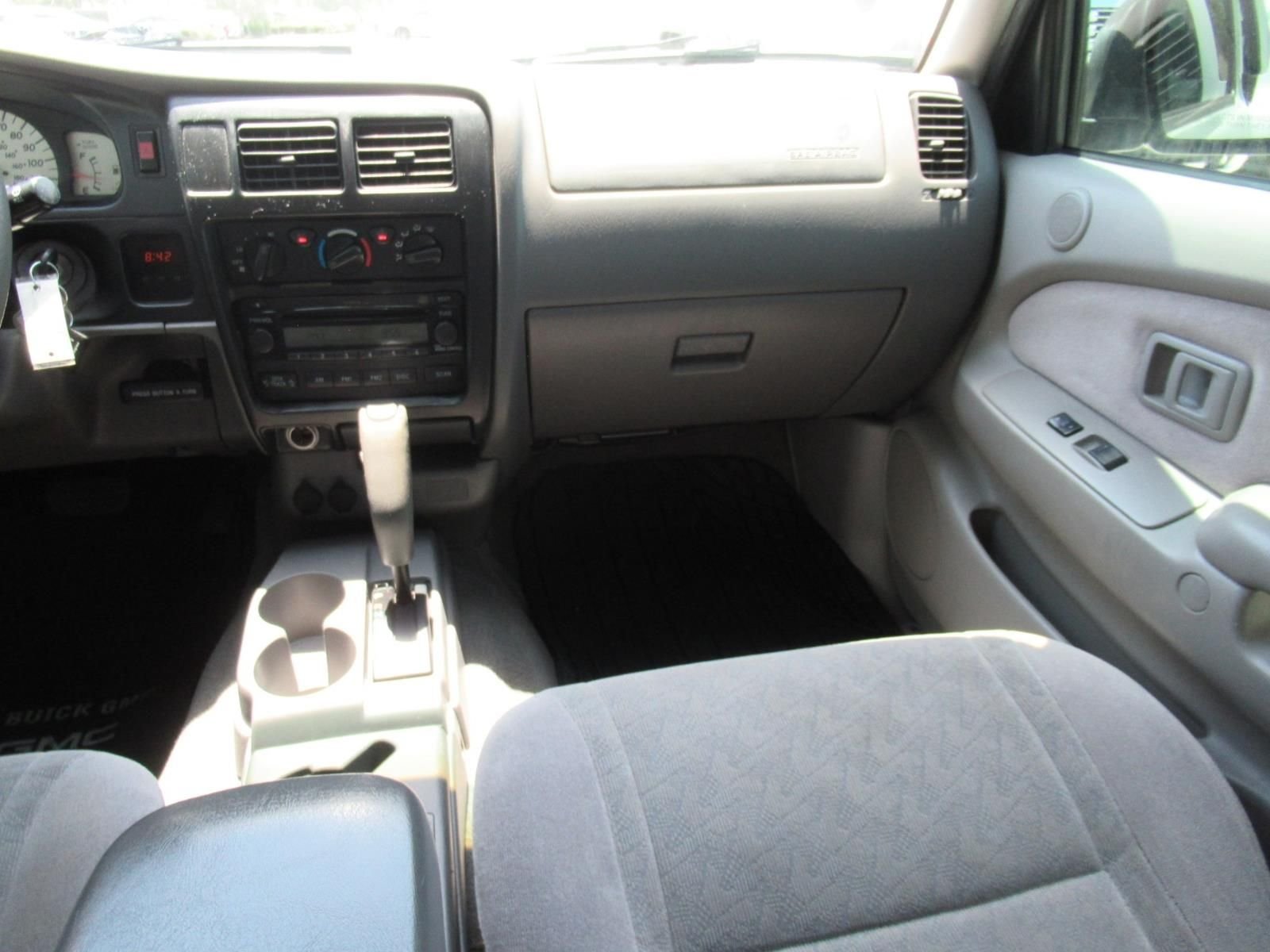 Used 2004 Silver Toyota PreRunner image 16