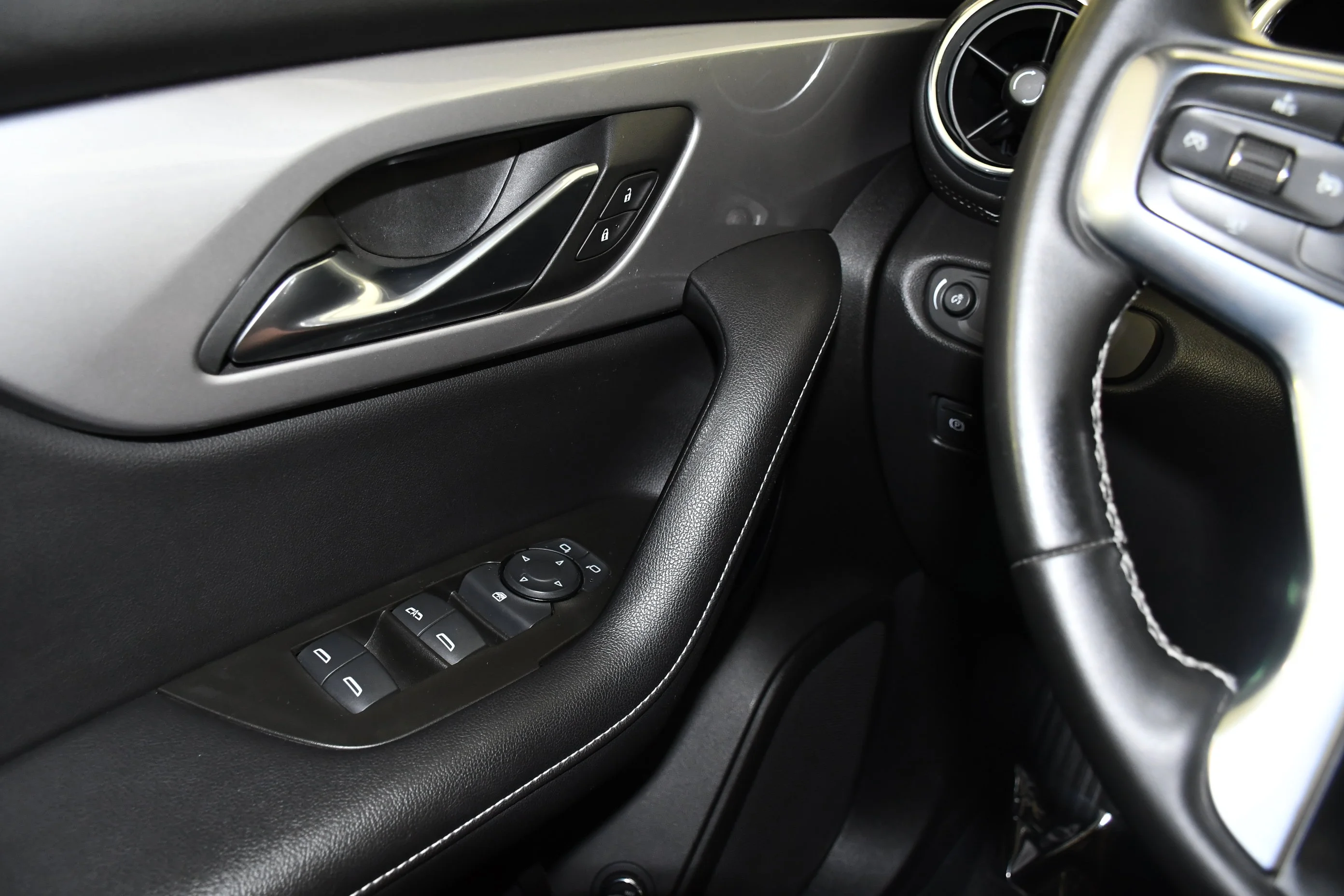 Used 2023 Black Chevrolet LT image 33