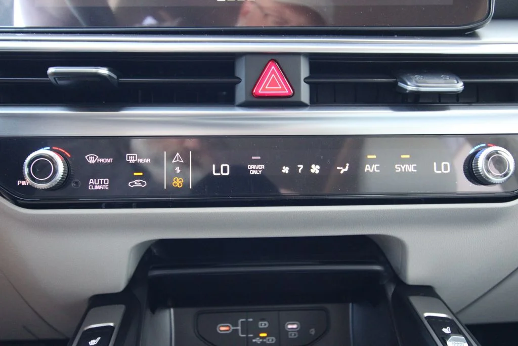New 2026 Volcanic Sand Kia EX image 33