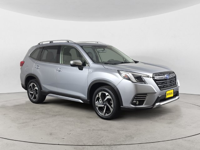 Certified Used 2023 Silver Subaru Touring image 3