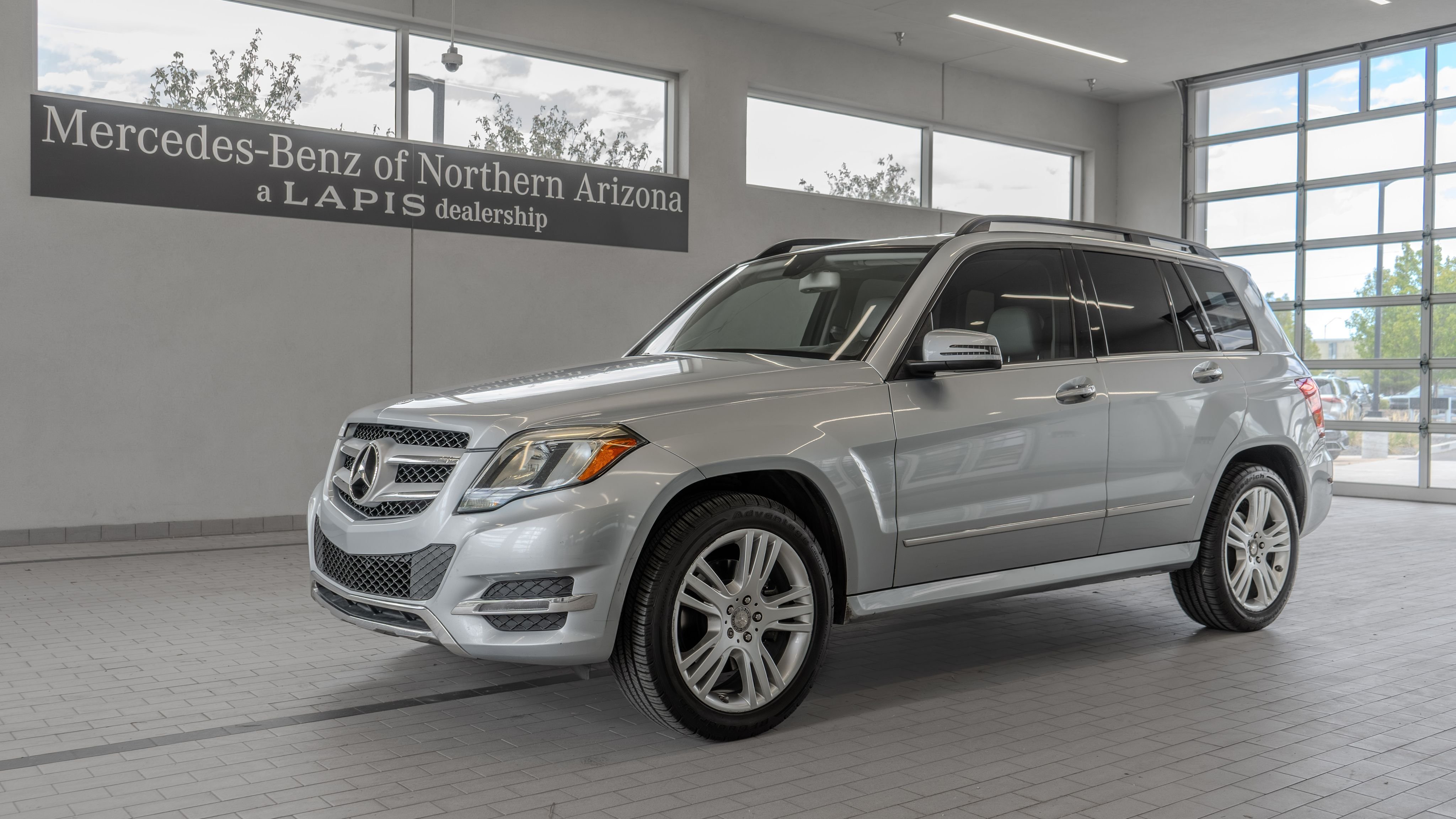 Used 2015 Diamond Silver Mercedes-Benz GLK 250 image 3