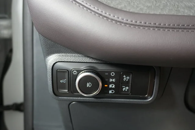 New 2027 Avalanche Gray Ford Platinum™ image 24