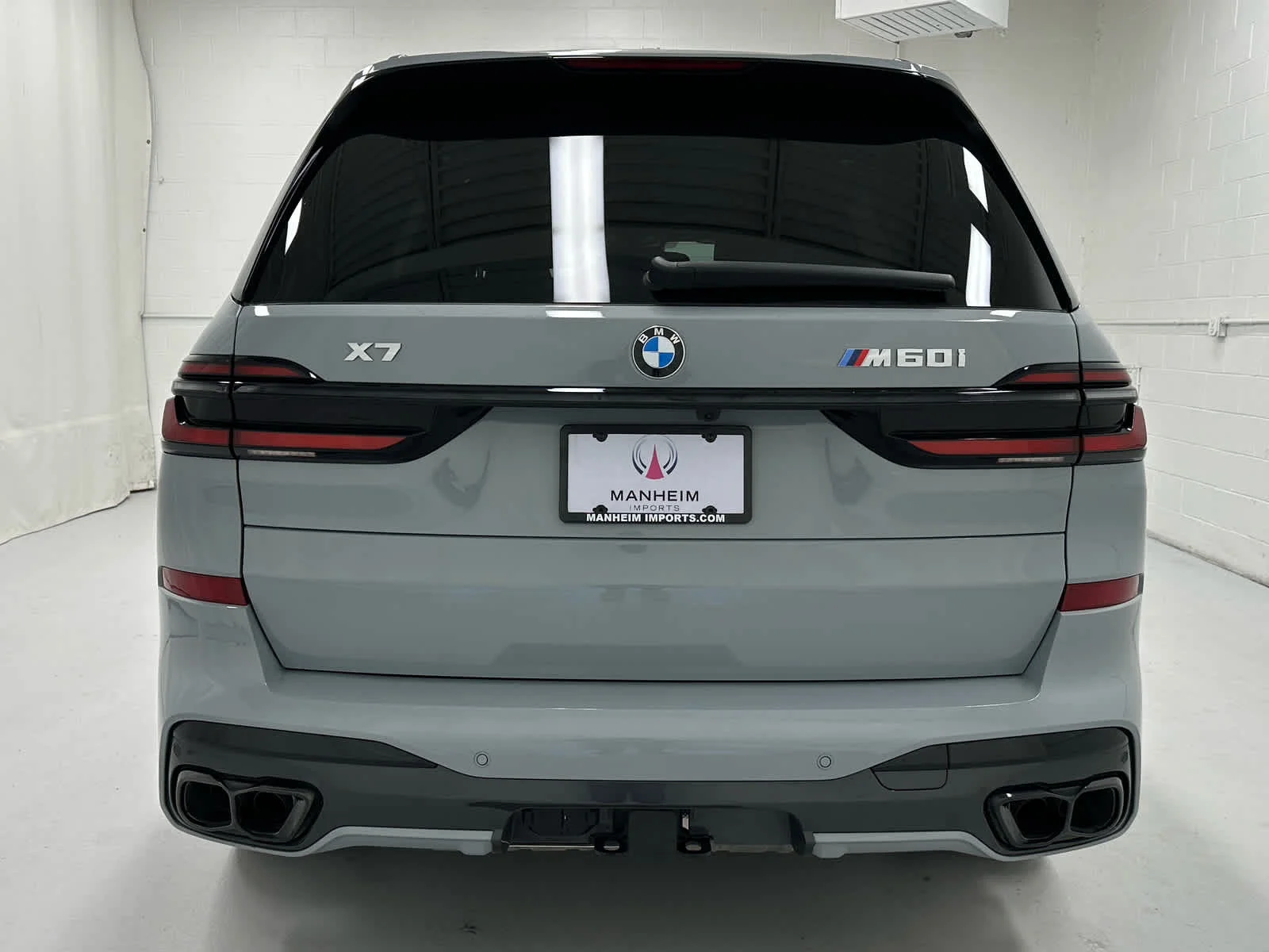 Used 2026 Brooklyn Grey Metallic BMW M60i image 7