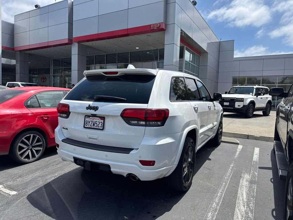 Used 2021 White Jeep Limited image 3