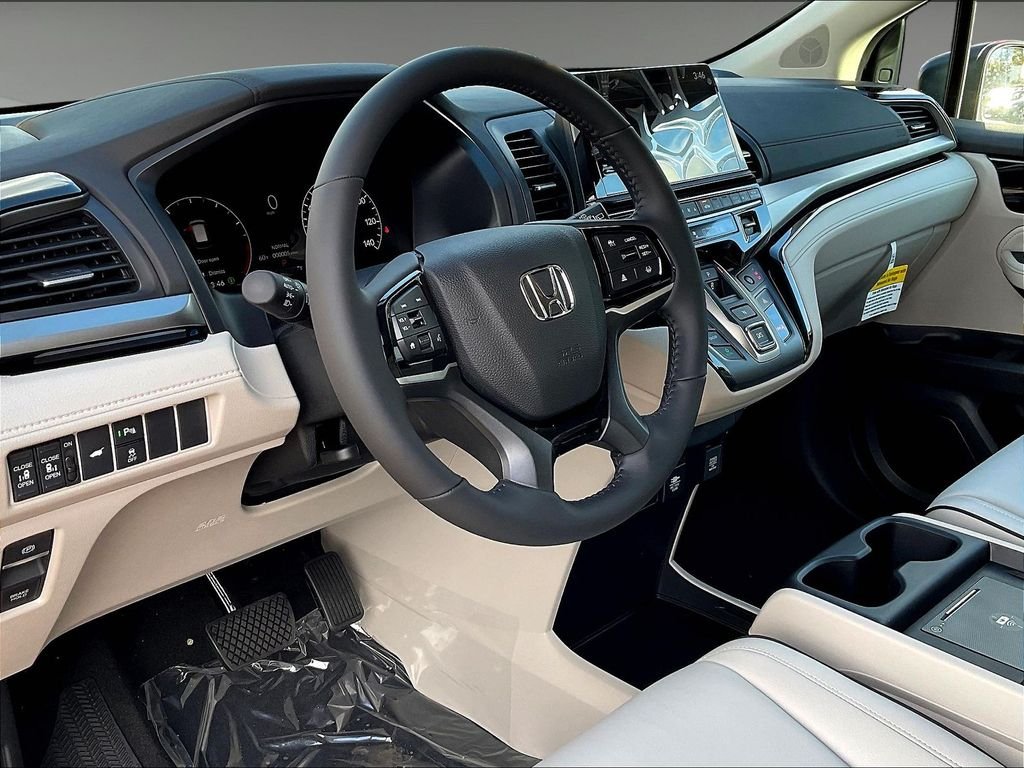 2026 Honda Odyssey Touring - Photo 9