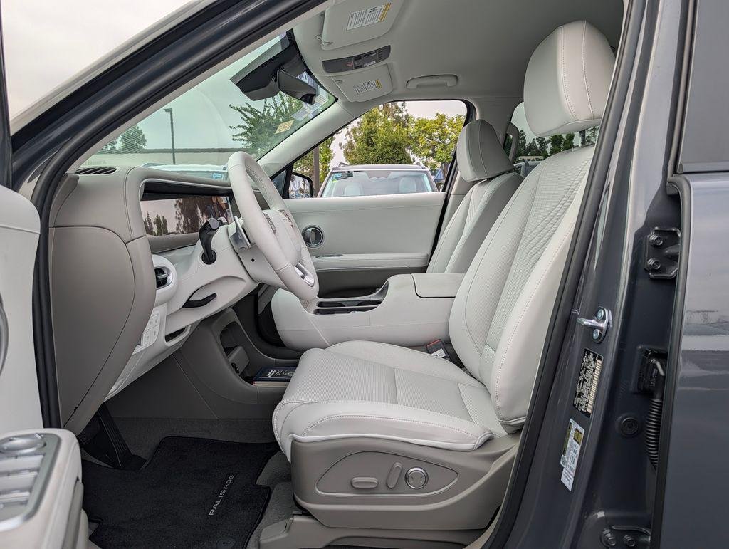 New 2026 Gray Hyundai Blue SEL 8P image 12