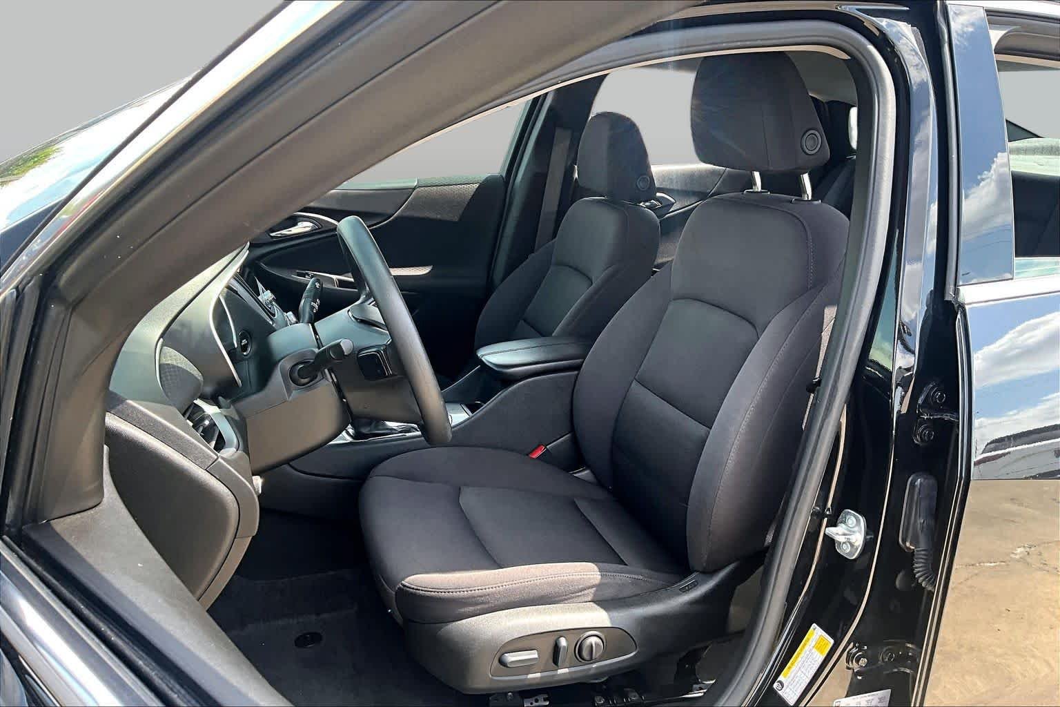 Used 2024 Mosaic Black Metallic Chevrolet LT image 8
