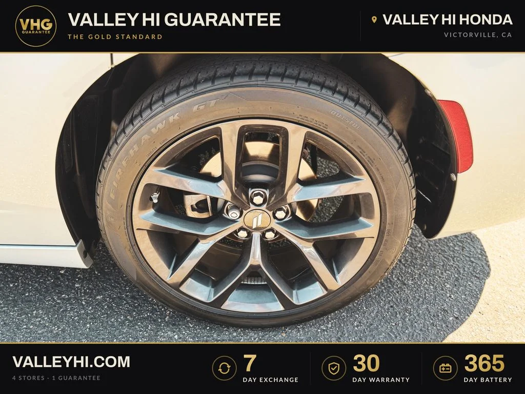 Used 2023 Silver Dodge SXT image 13