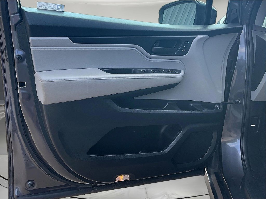 Used 2020 Gray Honda EX-L image 23