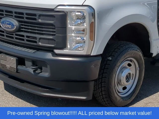 Used 2024 White Ford XL image 17