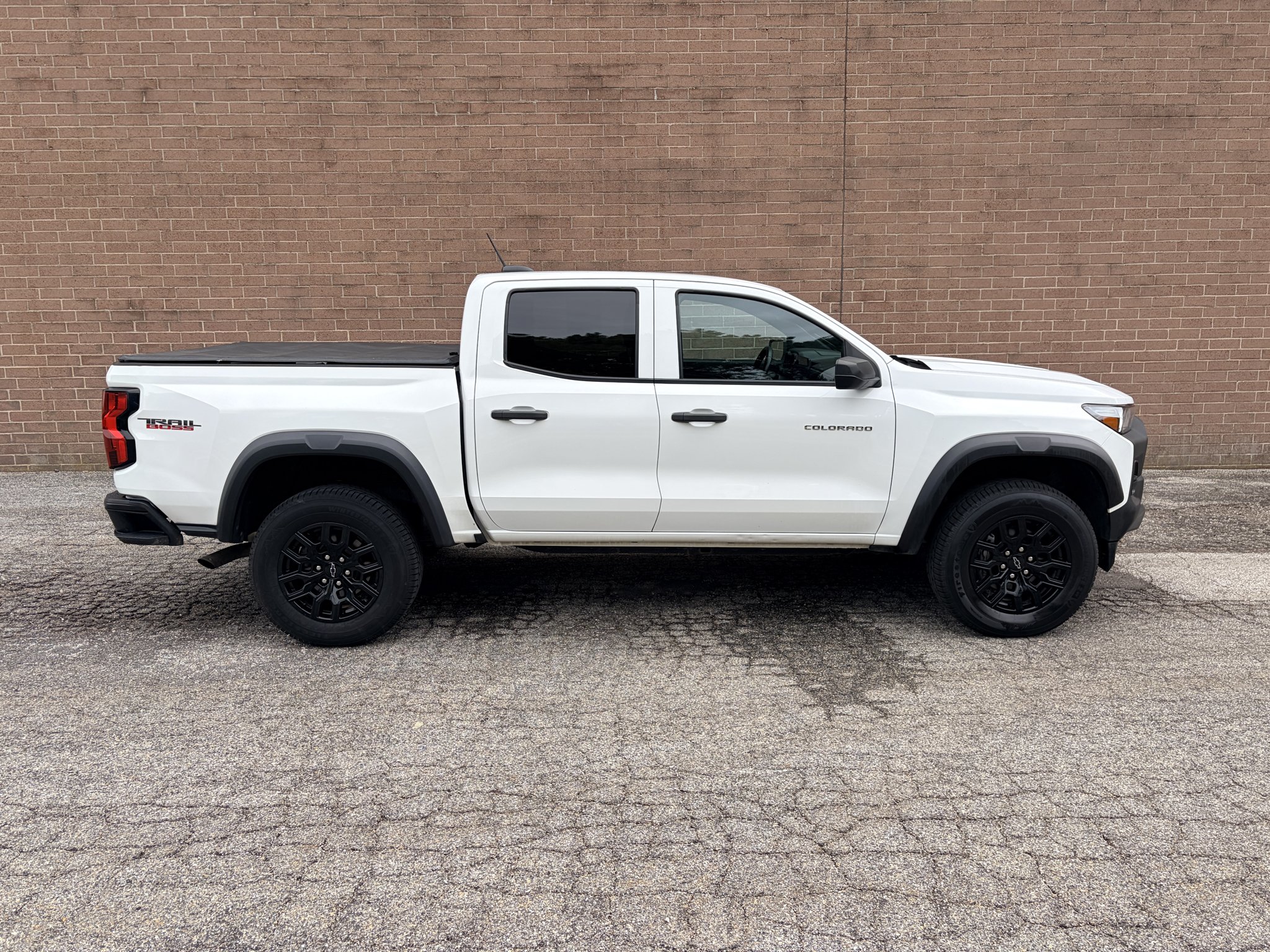 Used 2023 Summit White Chevrolet 4WD Trail Boss image 6