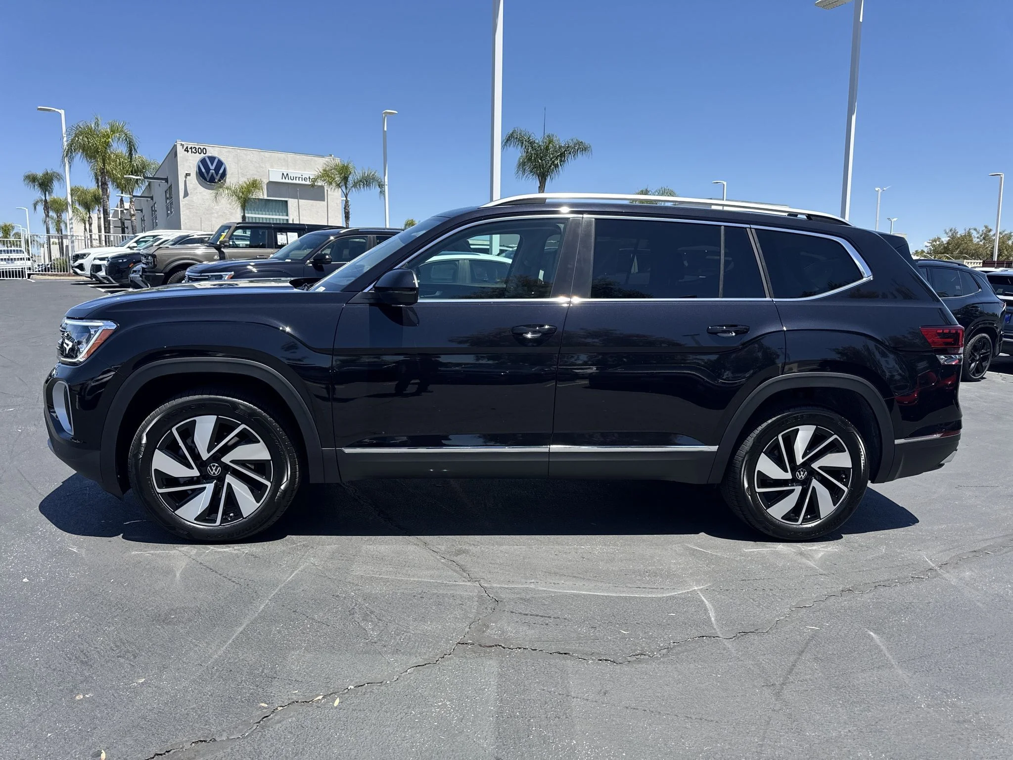 New 2026 Deep Black Pearl Volkswagen 2.0T SEL image 5
