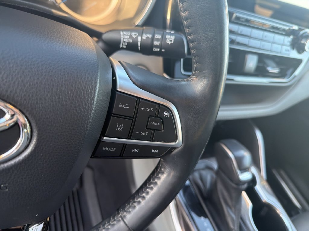 2021 Toyota Highlander Platinum - Photo 18