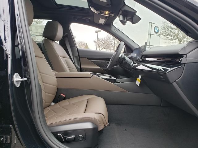 2026 BMW 5 Series 530i - Photo 21