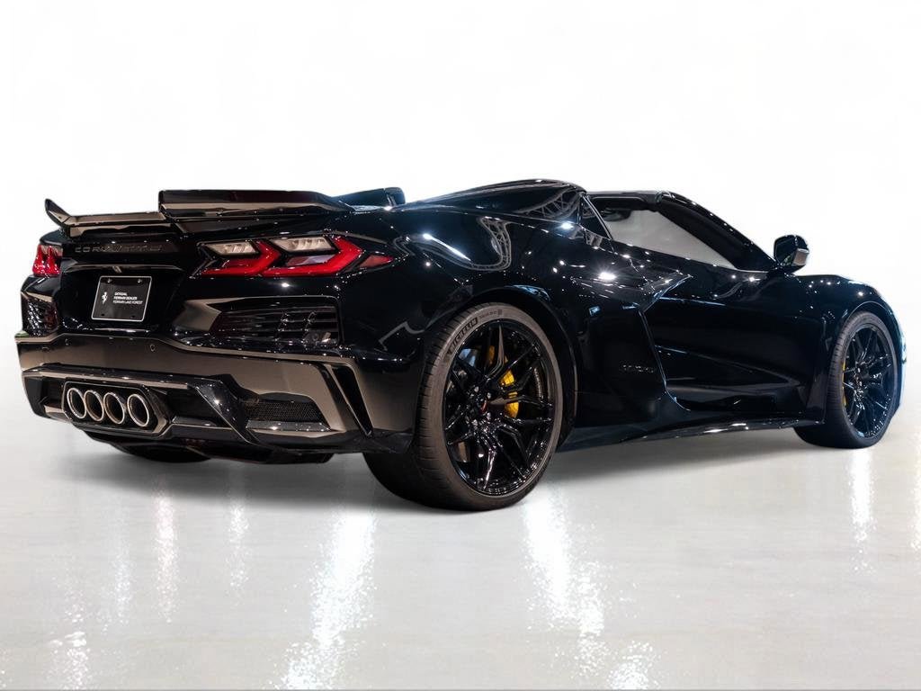 Used 2025 Black Chevrolet Z06 image 5