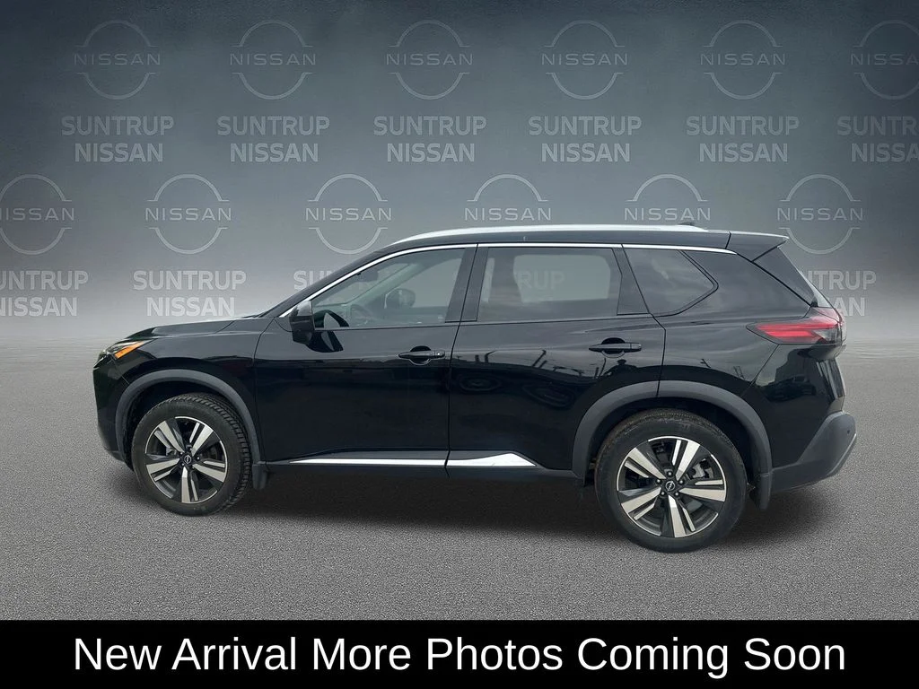 Used 2023 Black Nissan SL image 2
