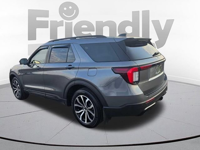Used 2025 Gray Ford ST-Line image 7
