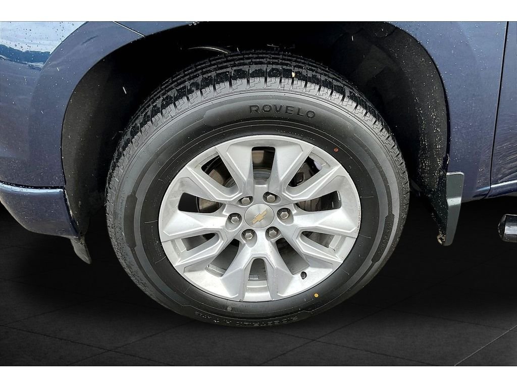 Used 2022 Northsky Blue Metallic Chevrolet Custom image 7