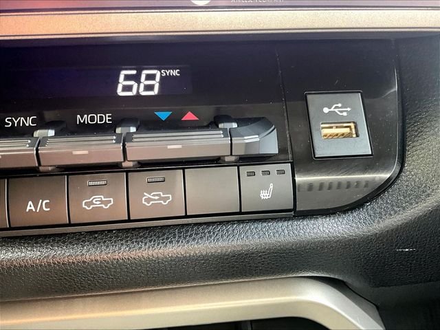 Used 2023  Toyota SR5 image 27