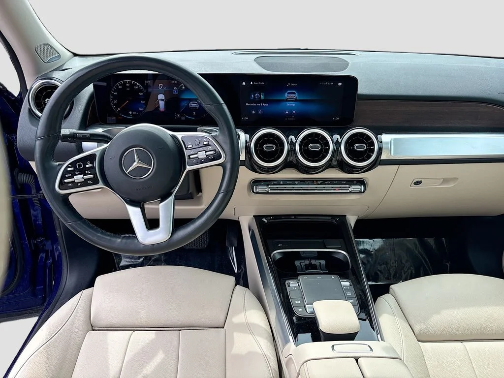 Used 2023 Blue Mercedes-Benz GLB 250 image 41