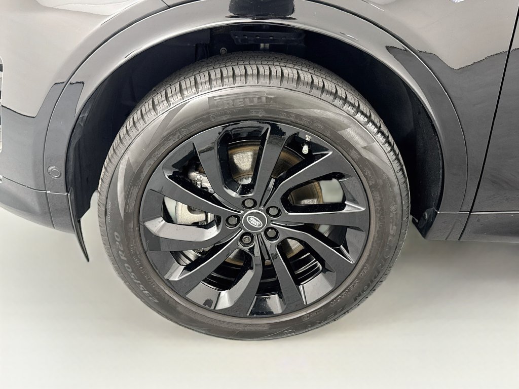 Certified Used 2025 Black Land Rover Dynamic SE image 32